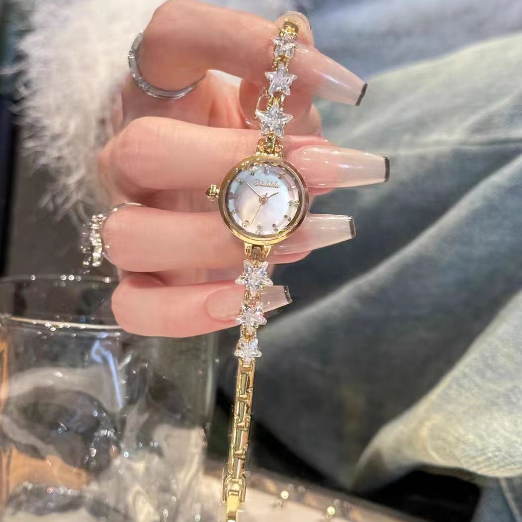 新款优雅水晶表时尚个性女士轻奢精致石英表礼物手表