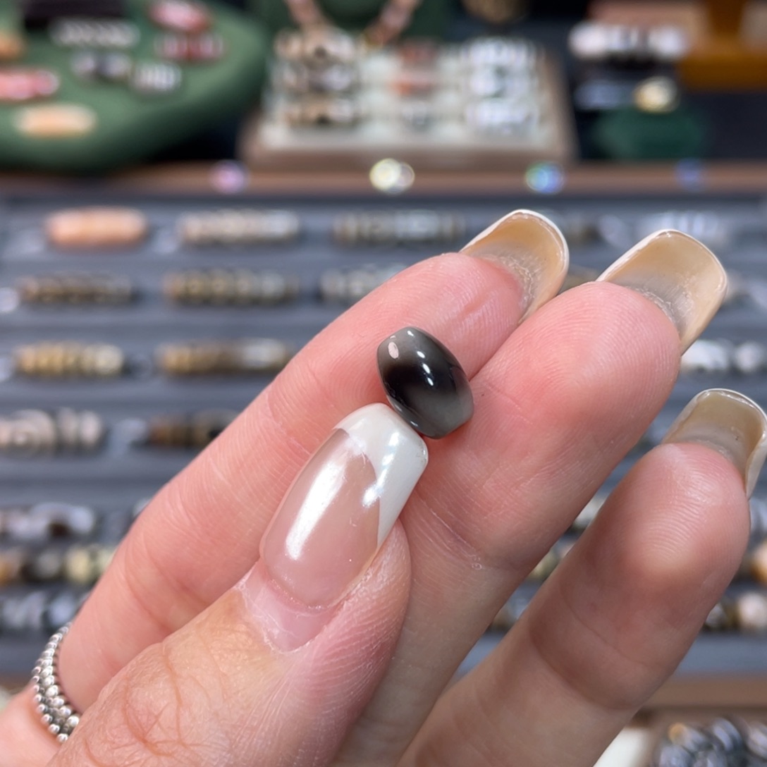 l***玛瑙/玉髓未镶嵌珠宝半成品