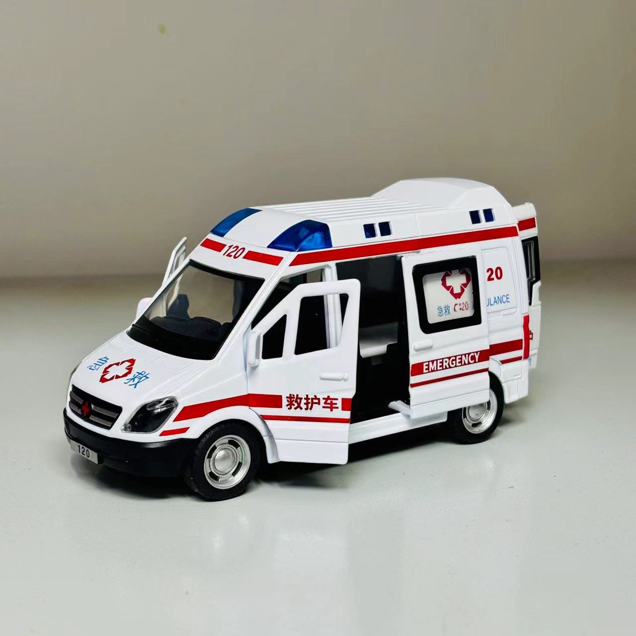 1:32合金救护车带声光回力六开门JHC