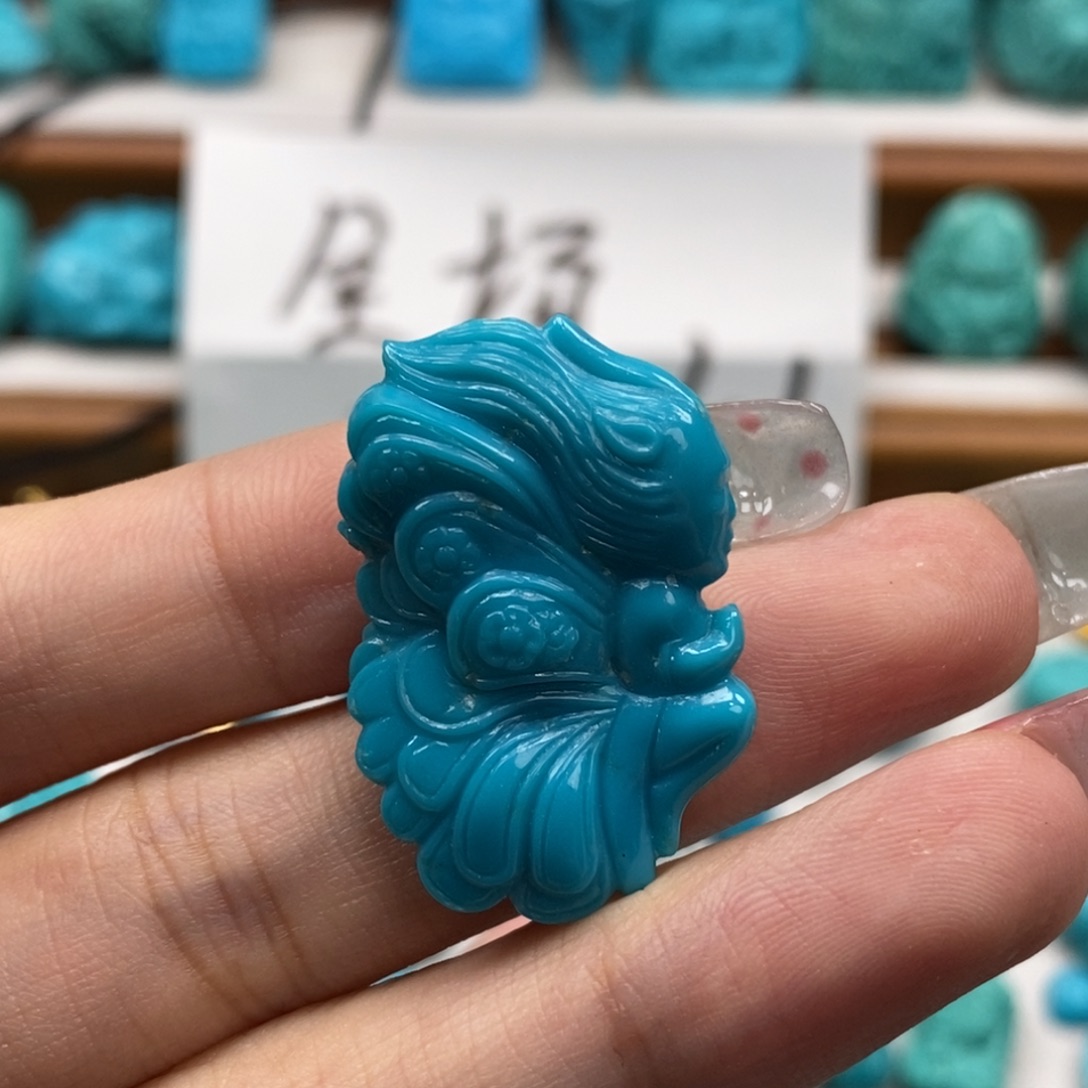 未镶嵌绿松石颈饰