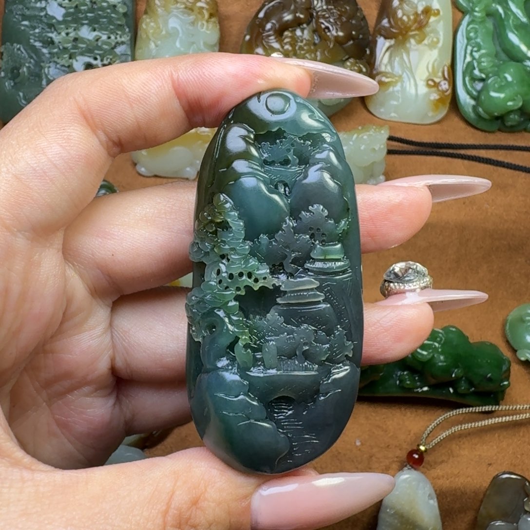 和田玉颈饰未镶嵌