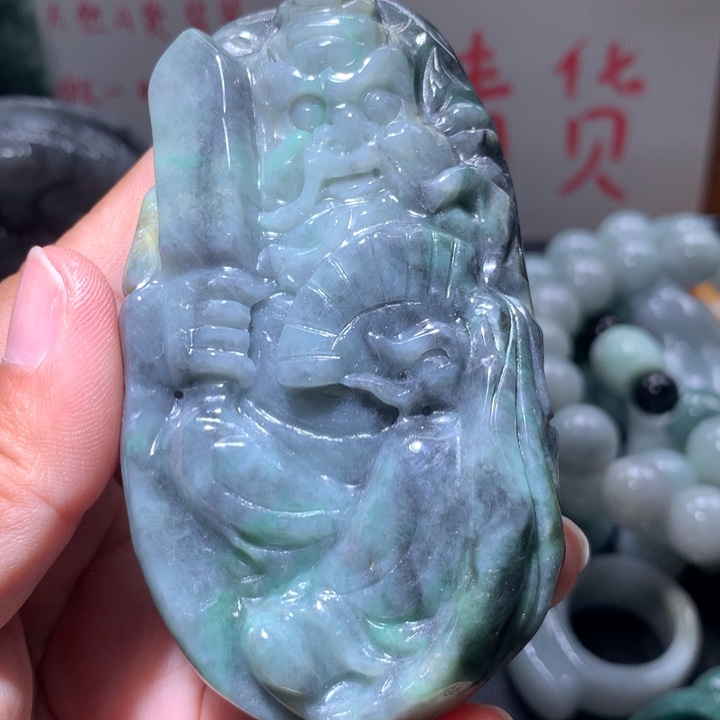 翡翠未镶嵌颈饰保真天然A货翡翠