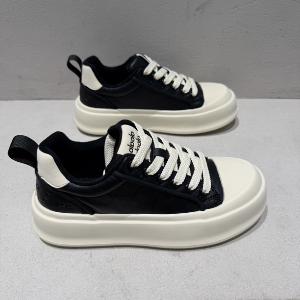 皮面耐磨低帮休闲鞋男款厚底增高板鞋运动男鞋潮流530