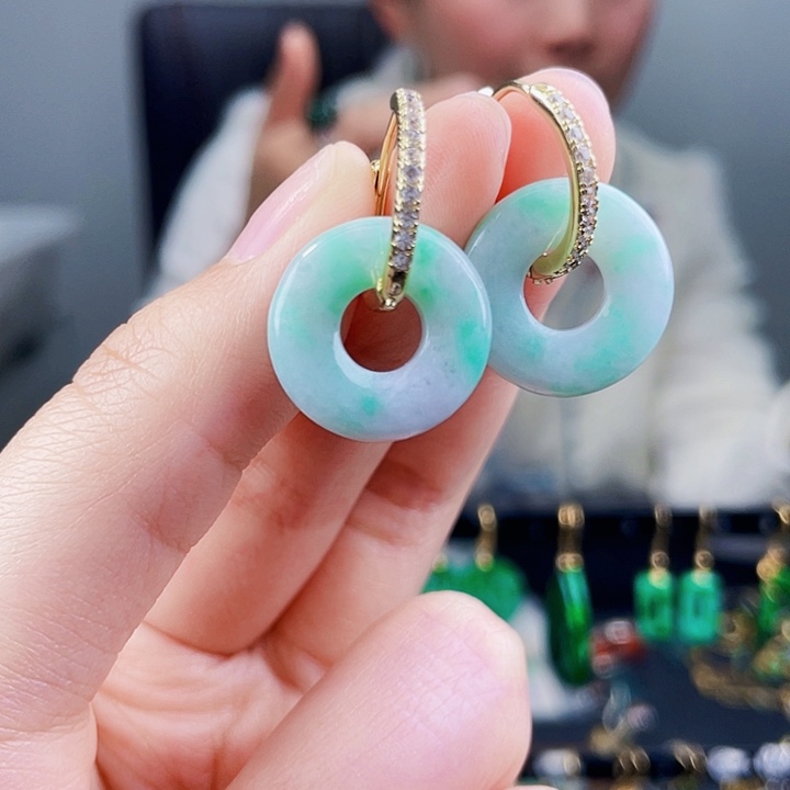 翡翠耳饰未镶嵌饰品