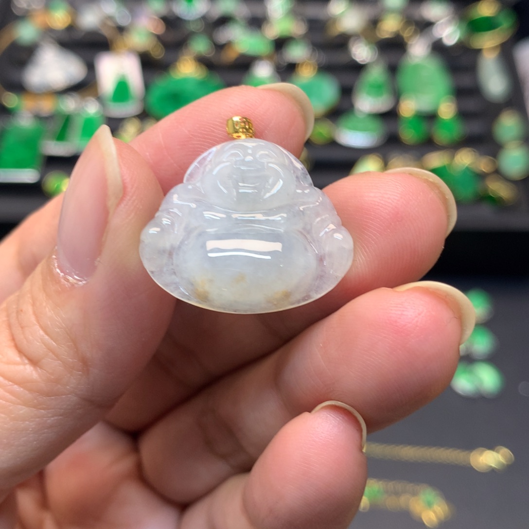 翡翠18K金镶嵌颈饰吊坠