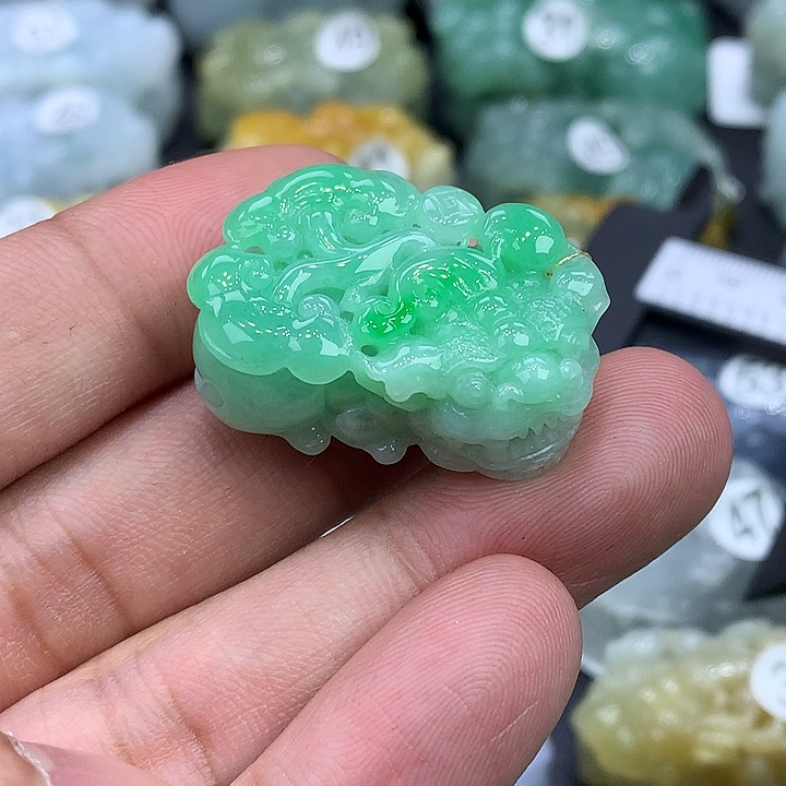 翡翠未镶嵌颈饰天然缅甸翡翠貔貅吊坠