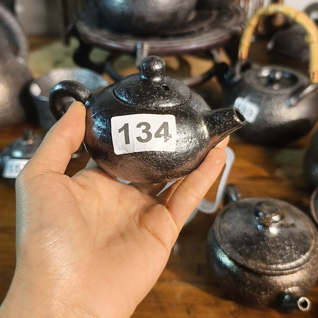 香***香泥塑荥经黑砂茶器鑫山烧