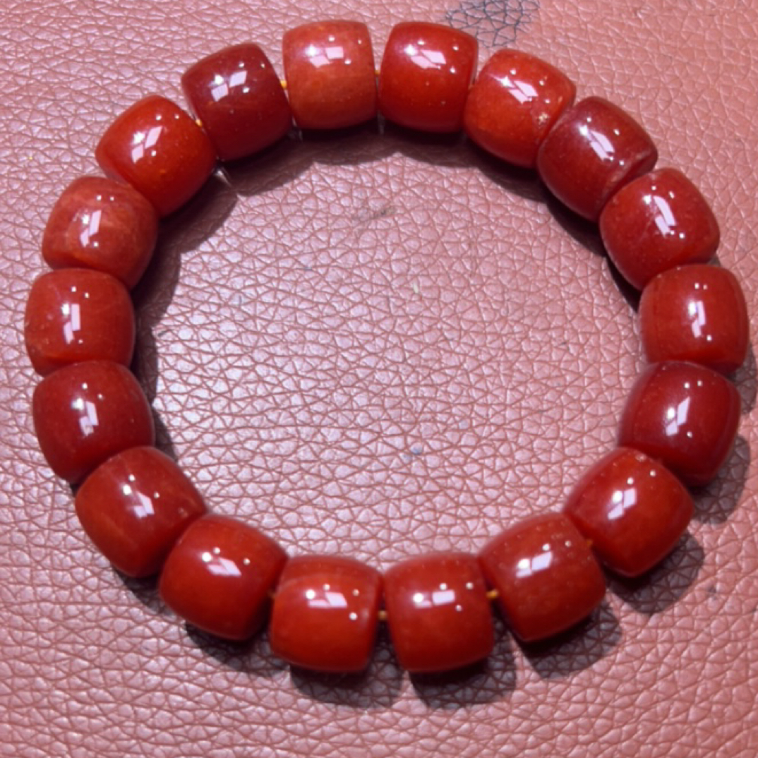  C 158 卡12直切鸡冠红手链