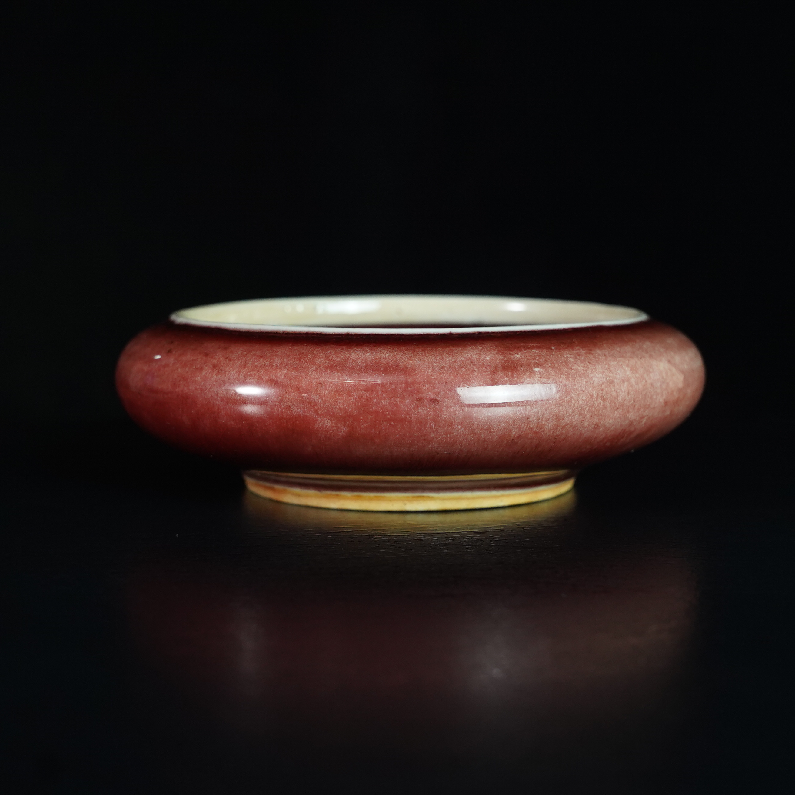 LTB250105003【十竹斋】清康熙豇豆红水洗