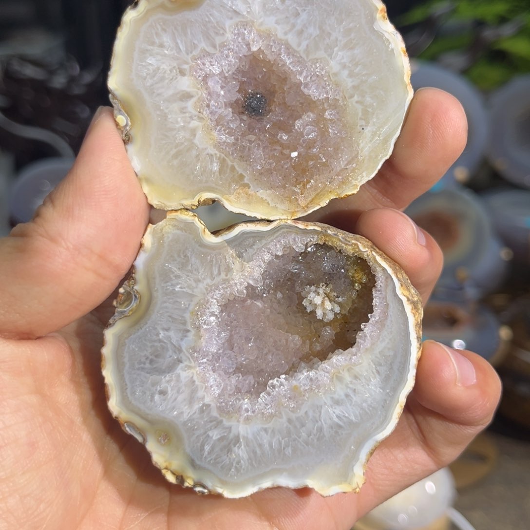 未镶嵌聚宝盆玛瑙/玉髓