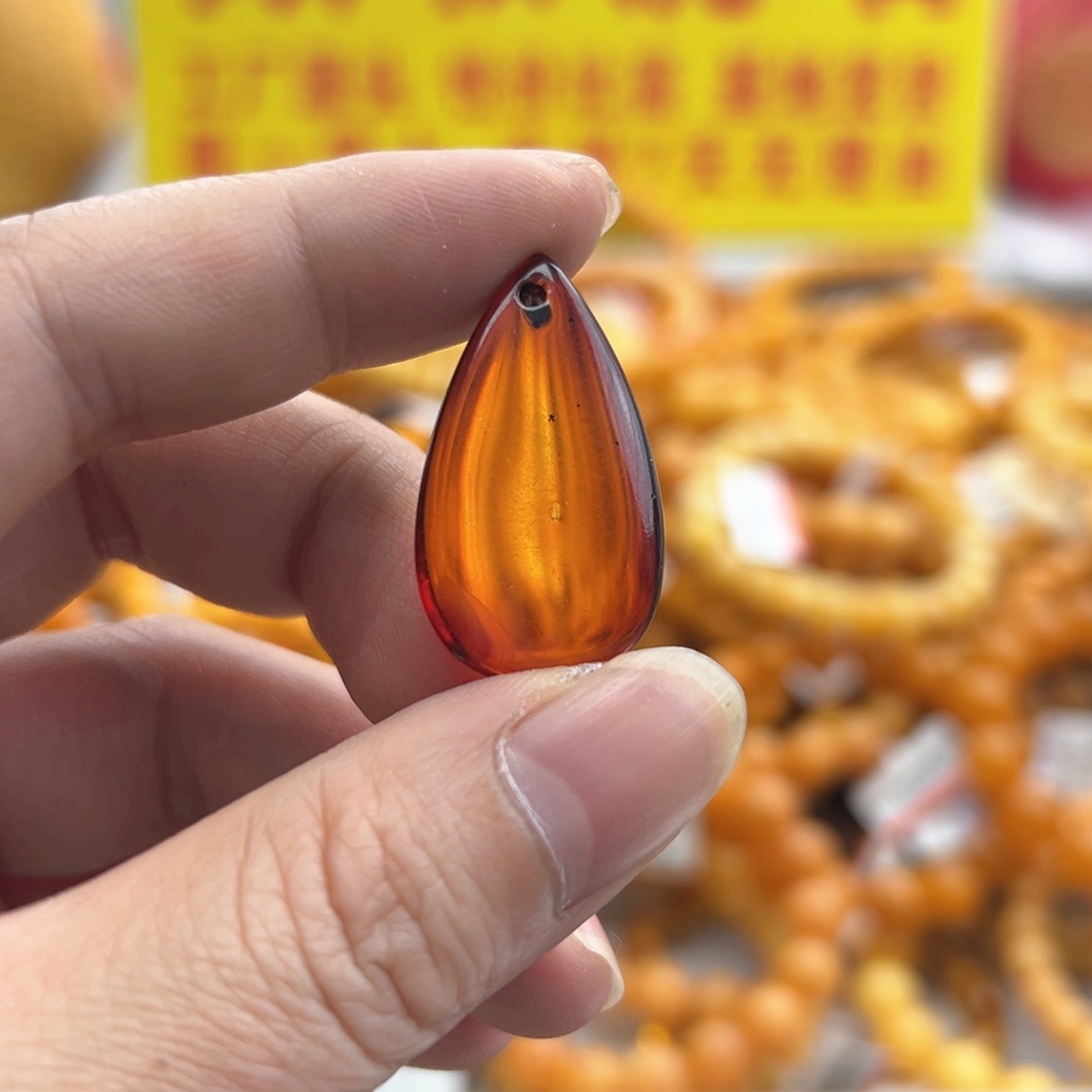 琥珀珠宝奇石未镶嵌