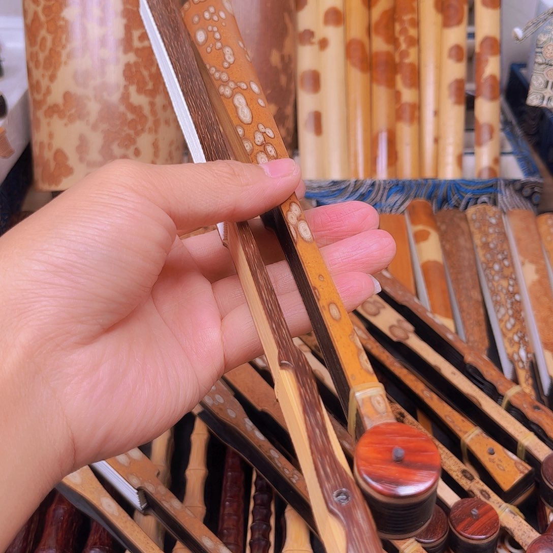 扇子泉*在一起吗、一切