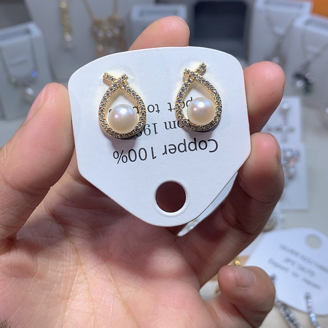 未镶嵌淡水珍珠耳饰