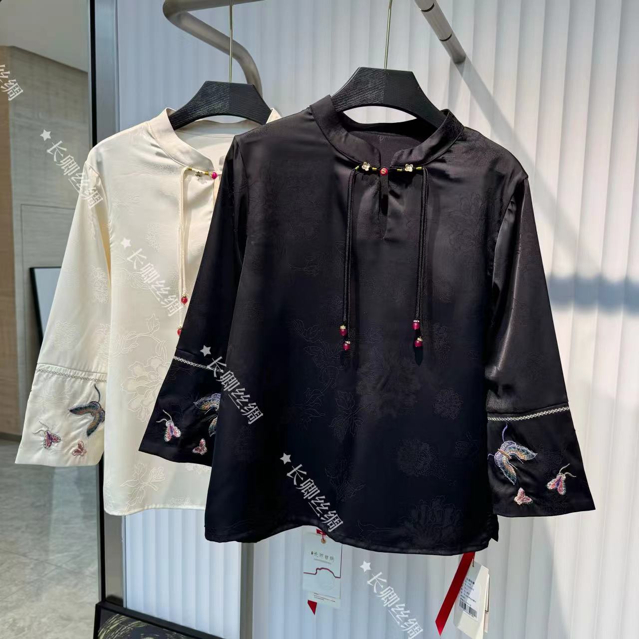 新中式复古刺绣气质提花花萝绸缎上衣FY4101003