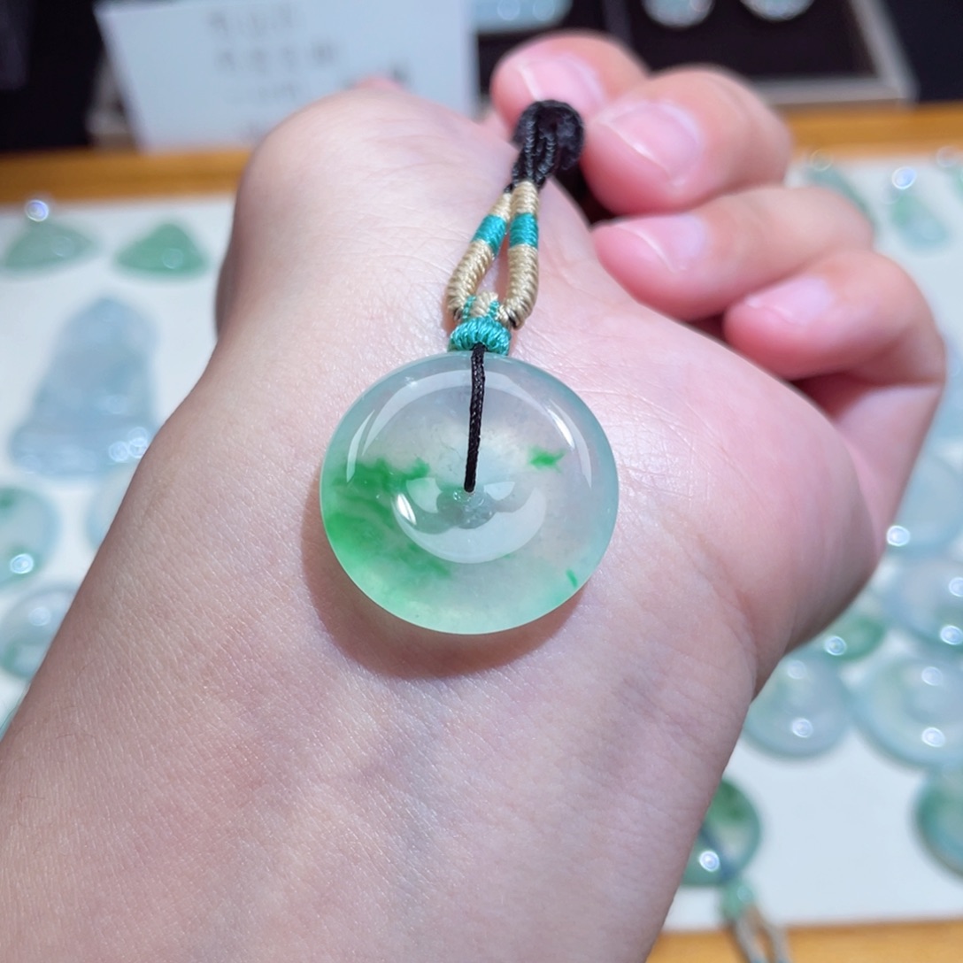 颈饰未镶嵌翡翠扣子