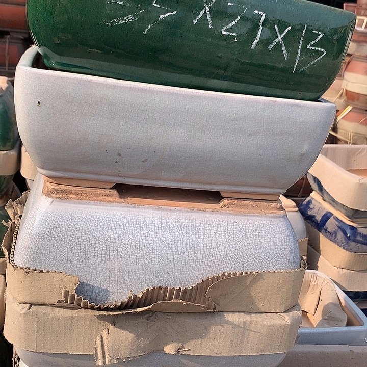 紫砂花盆100-3。    微瑕。 