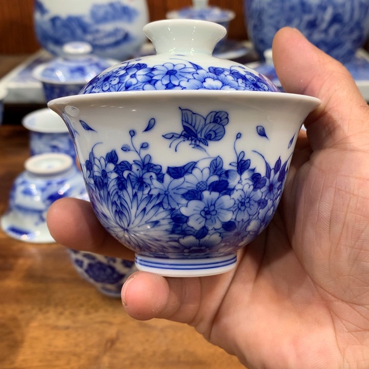 柴窑青花蝶恋花盖碗