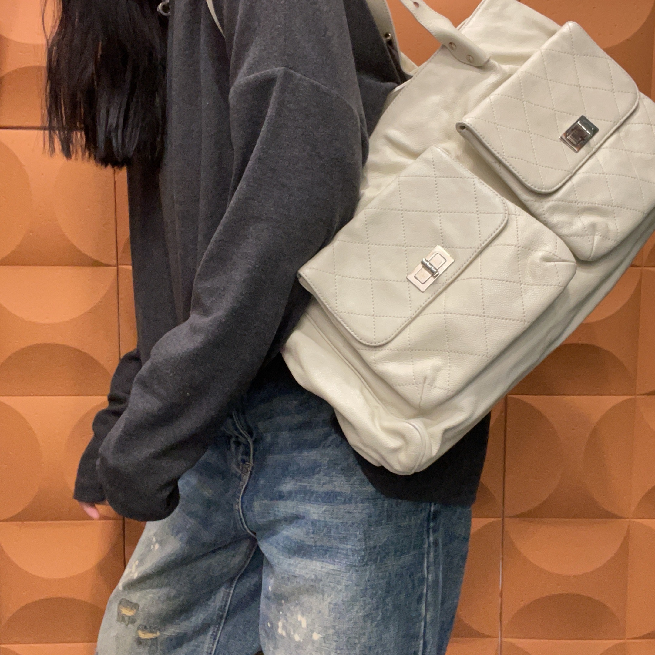 95新 Chanel/香奈儿 【KK】 42 1262 白色荔枝纹纽扣单肩包