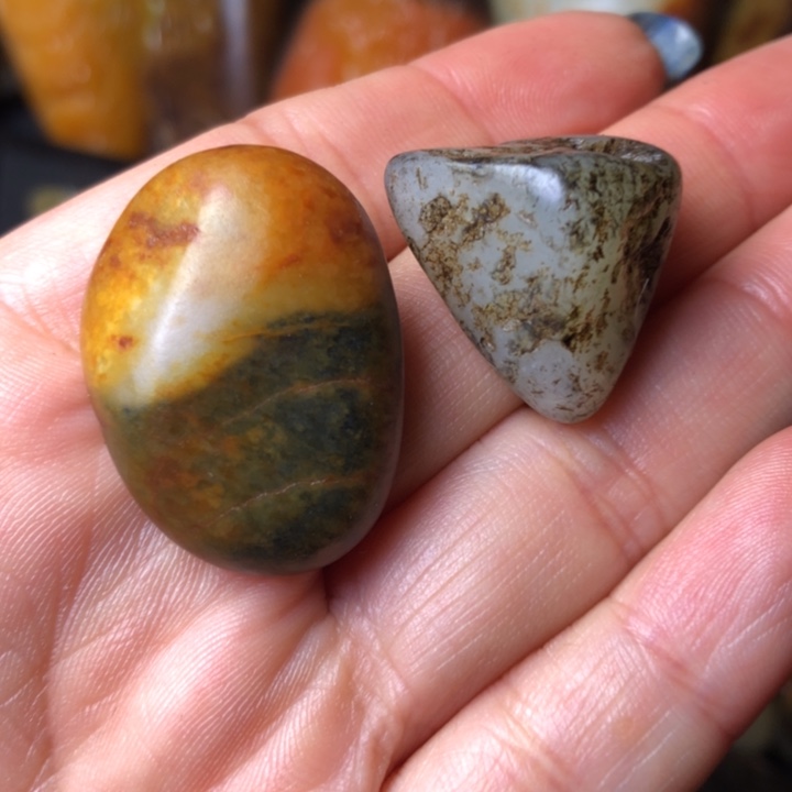 和田玉未镶嵌珠宝奇石