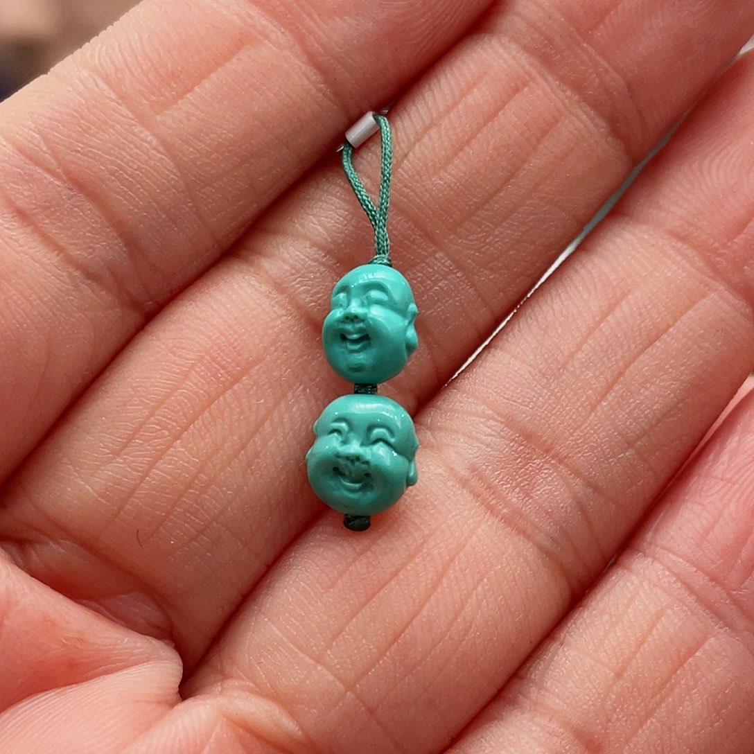 绿松石颈饰未镶嵌