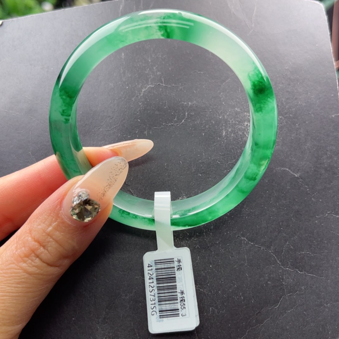 石英质玉手镯未镶嵌李****Q