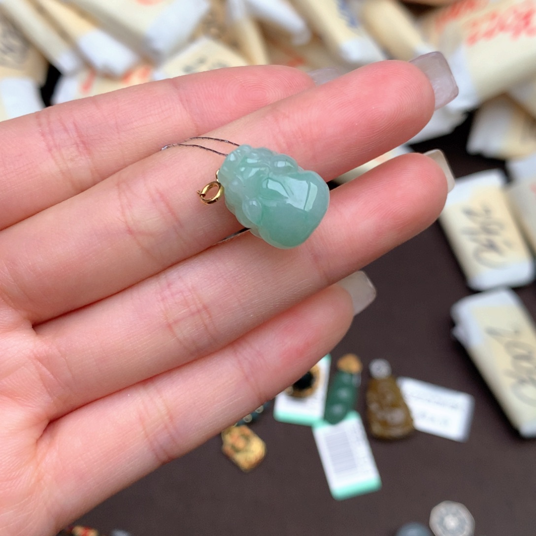 【闪购商品】翡翠挂件18K金镶嵌一