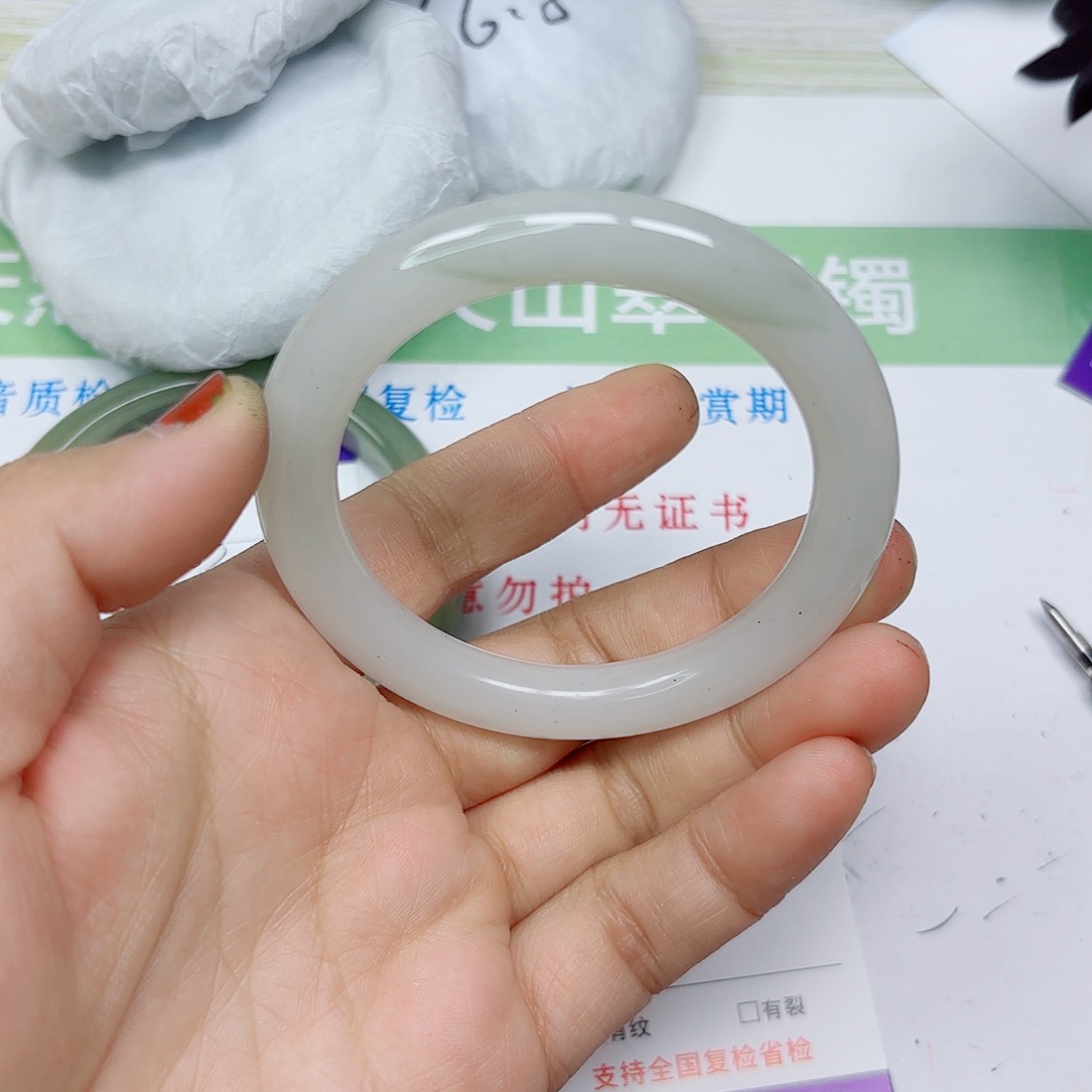 石英质玉未镶嵌手镯84/5455