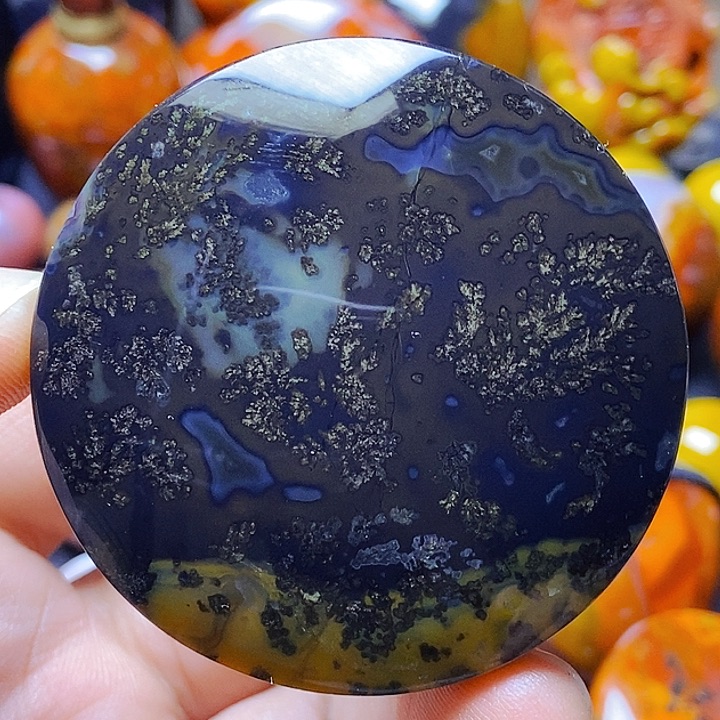 玛瑙/玉髓颈饰未镶嵌