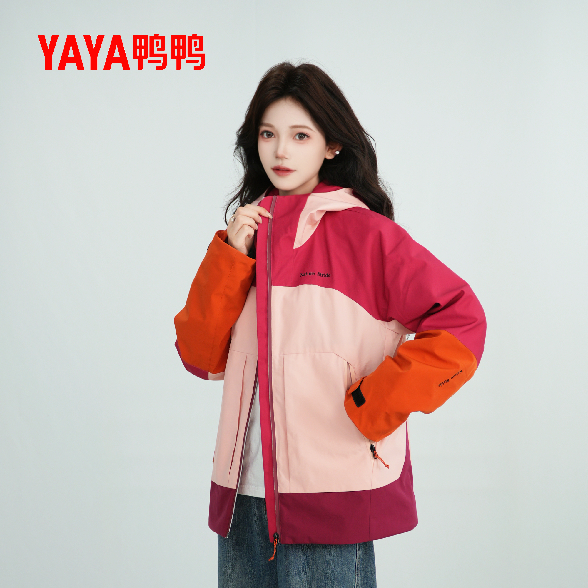 YAYA/鸭鸭25新款多巴胺休闲时尚保暖厚款冬季女羽绒服外套25AW269