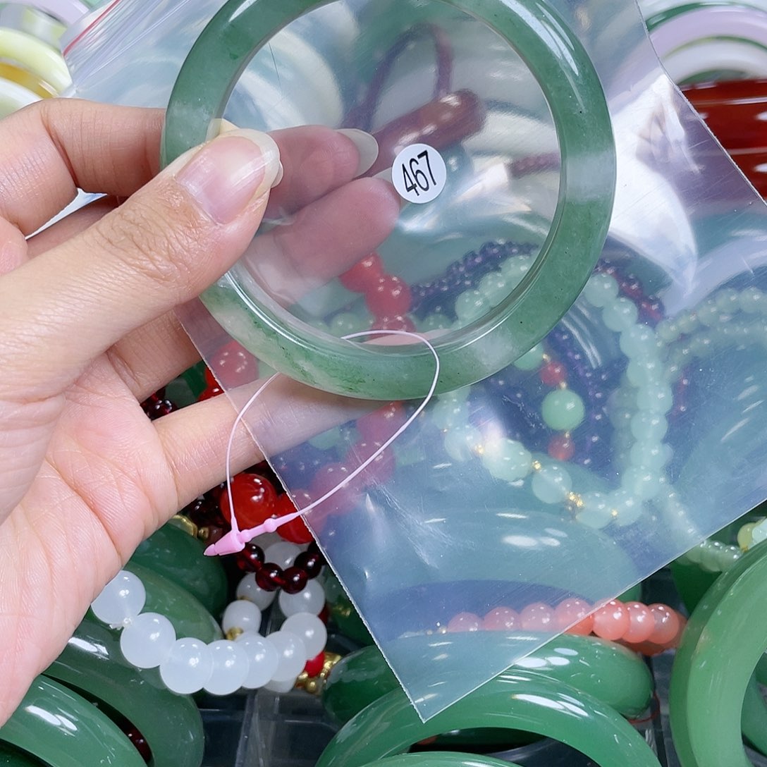 石英质玉手镯未镶嵌60