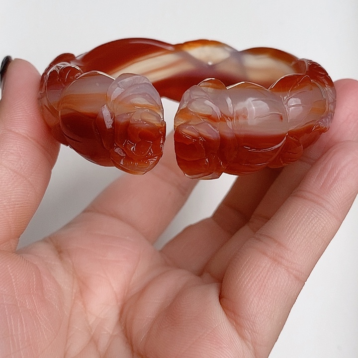 玛瑙/玉髓手镯未镶嵌