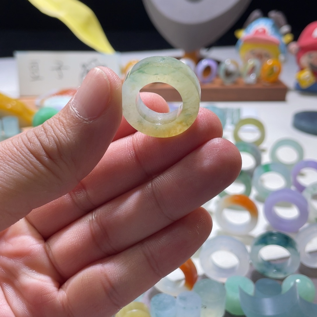 H****定制翡翠未镶嵌翡翠