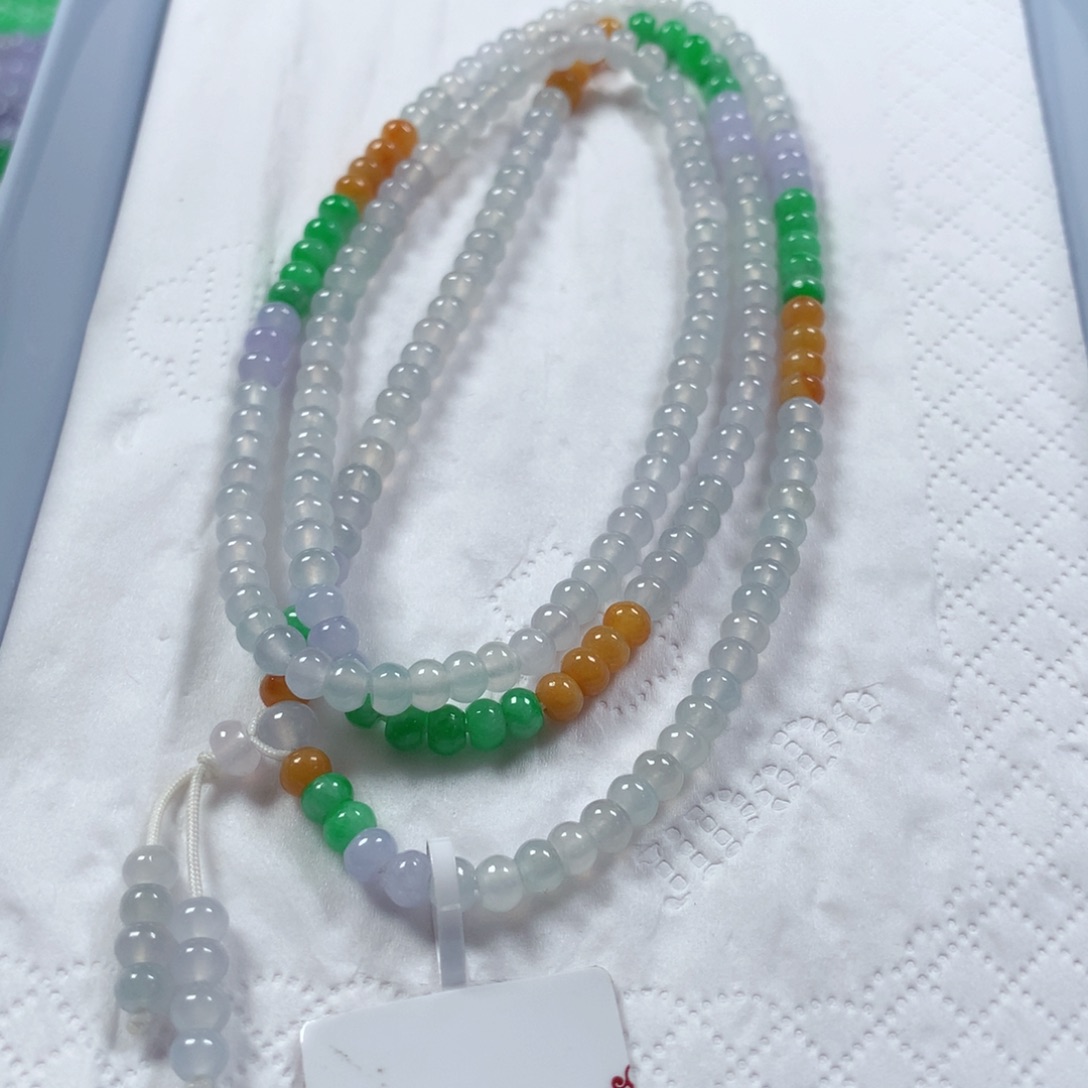 翡翠颈饰未镶嵌项链