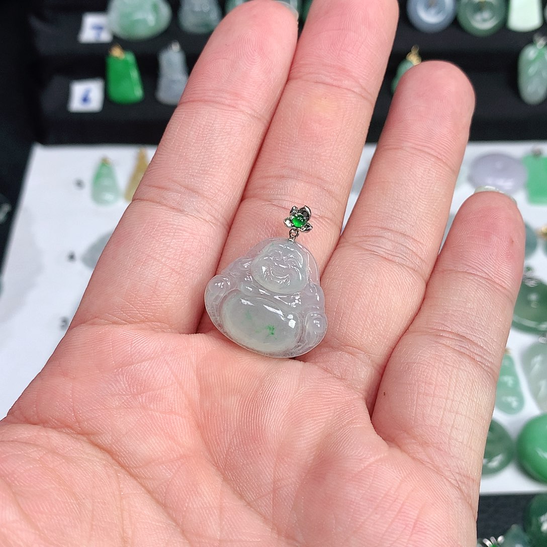 翡翠颈饰未镶嵌翡翠