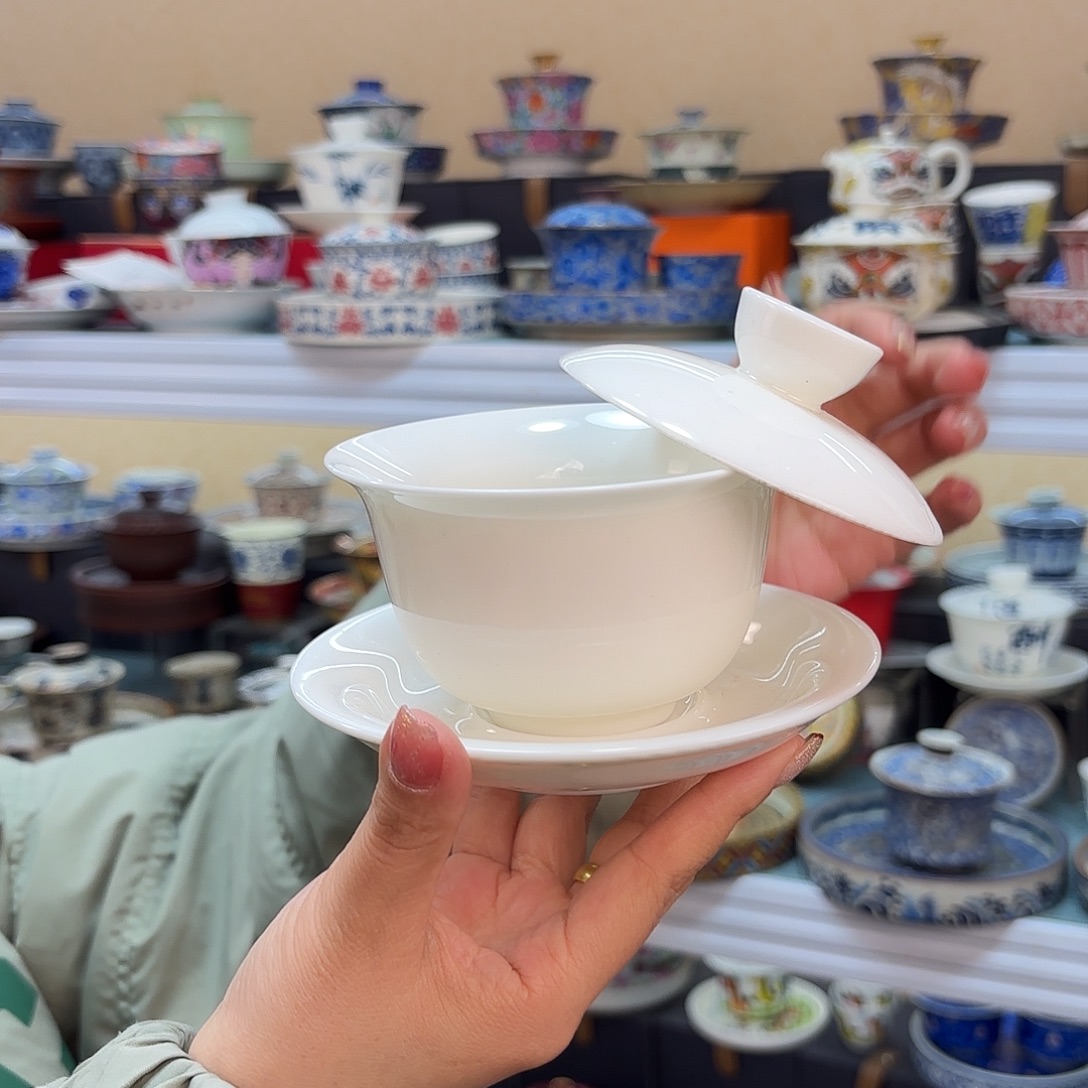 盖碗里的水煮开后放在