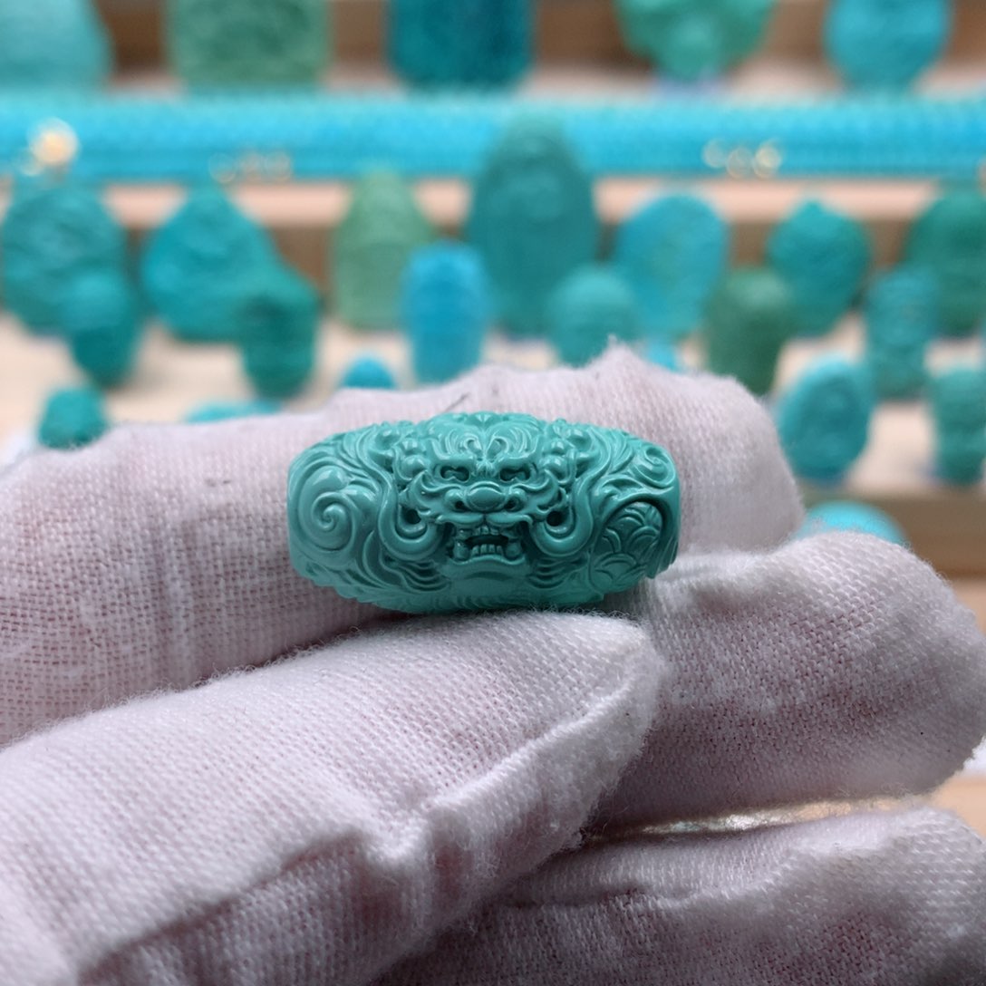 绿松石配饰未镶嵌