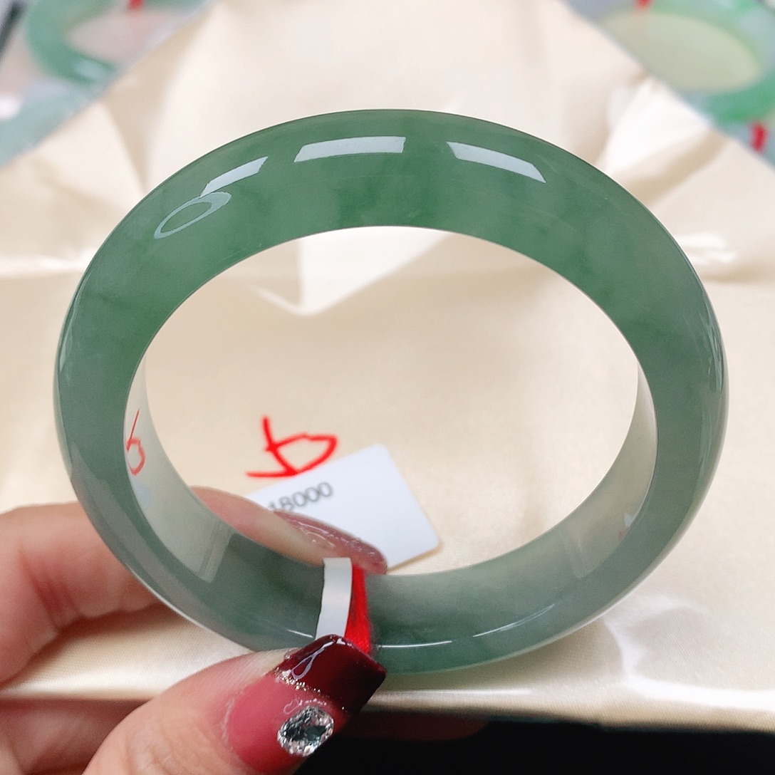 翡翠手镯未镶嵌天然翡翠手镯52