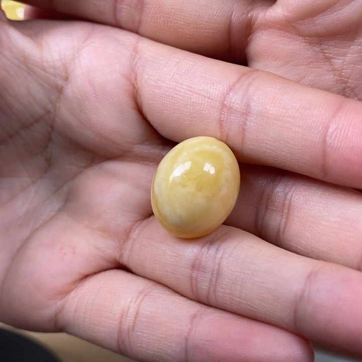 琥珀裸石未镶嵌桶珠