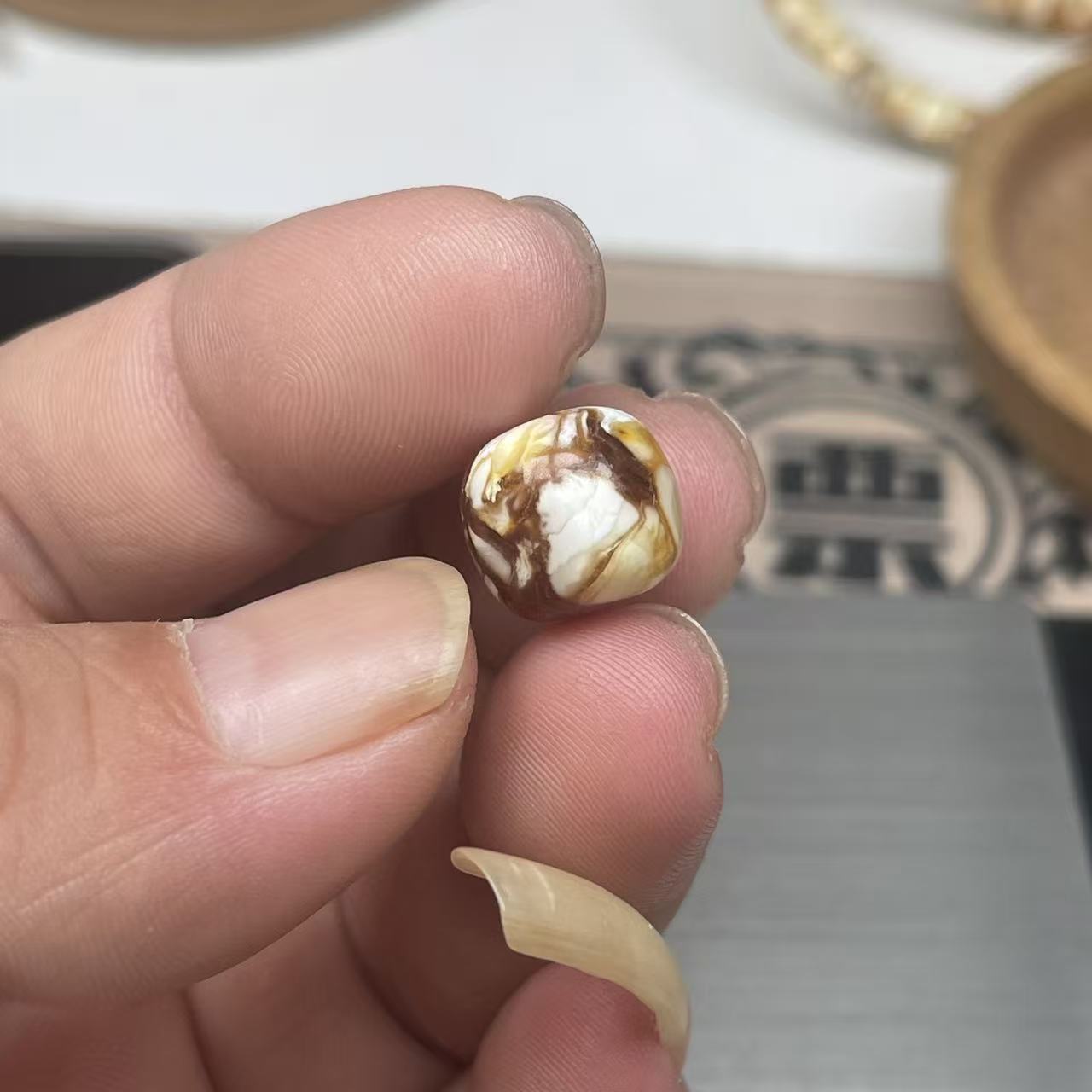 沁色蜜蜡老型不是一物一图13乘12配串好看