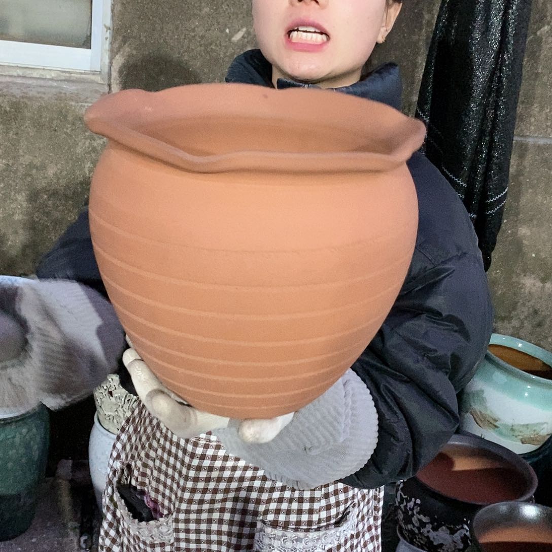 紫砂花盆瑕疵口25高23