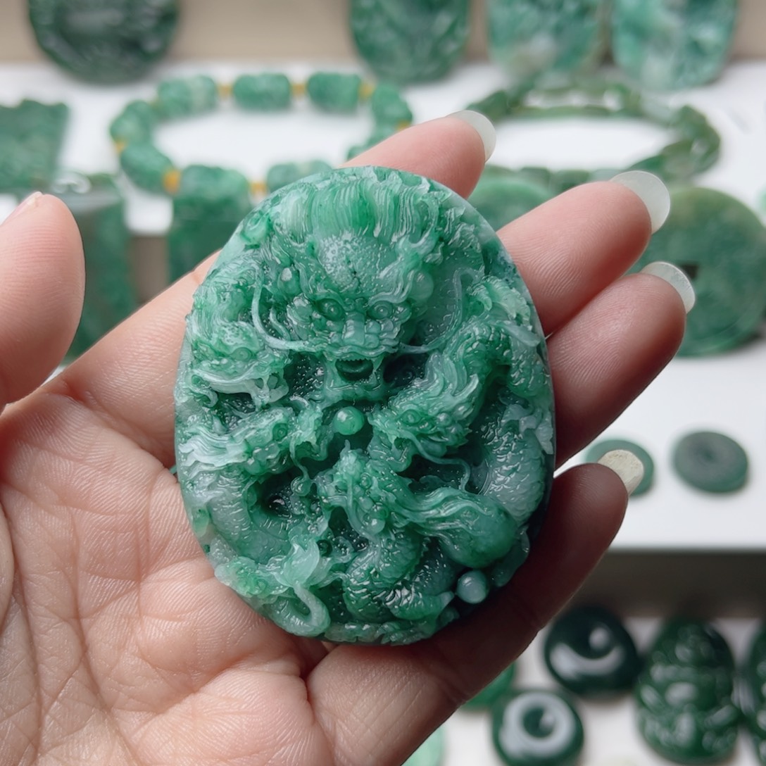 清***茶独山玉未镶嵌挂件定制