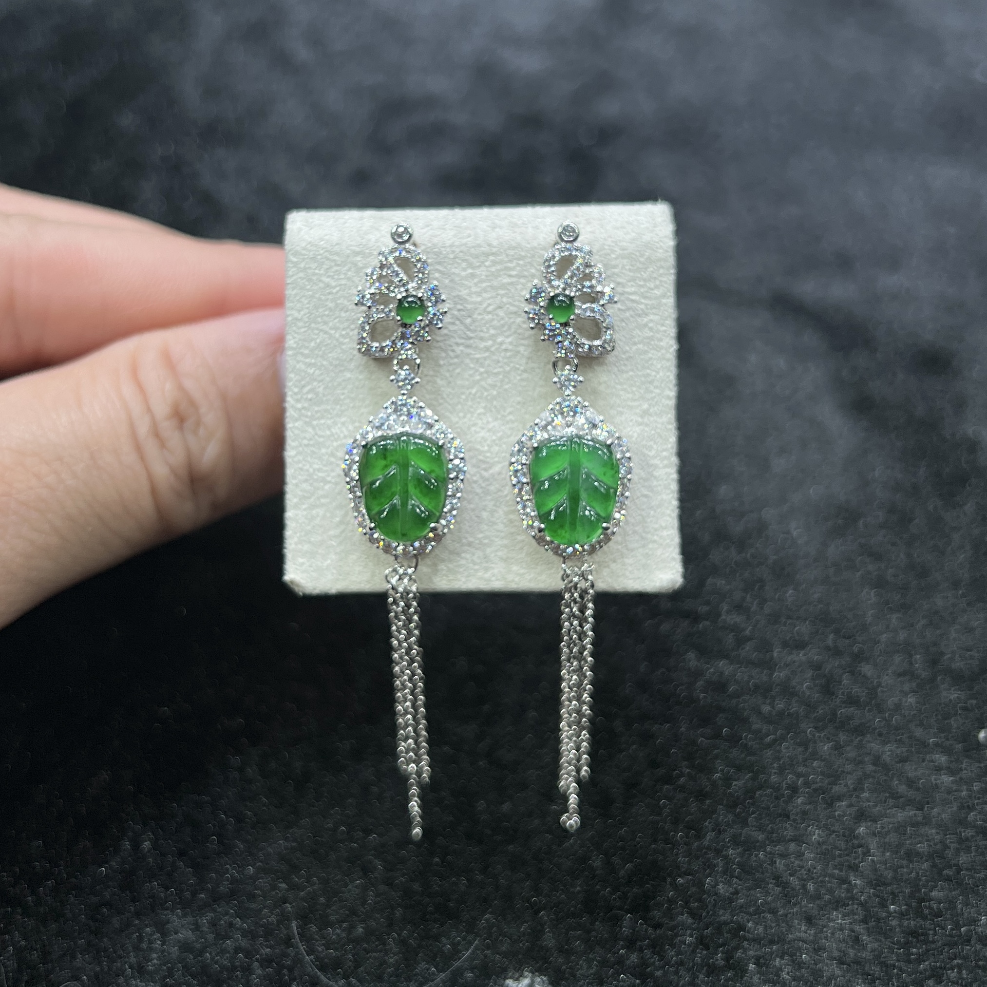 【红旭明玉】天然翡翠A货满绿叶子耳环 多样性发一件