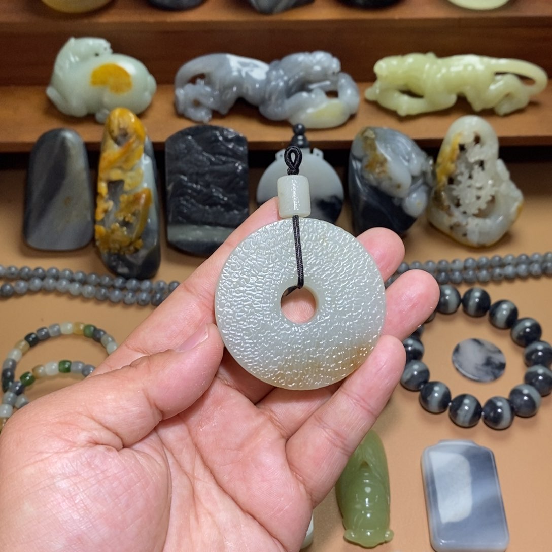 未镶嵌和田玉挂件