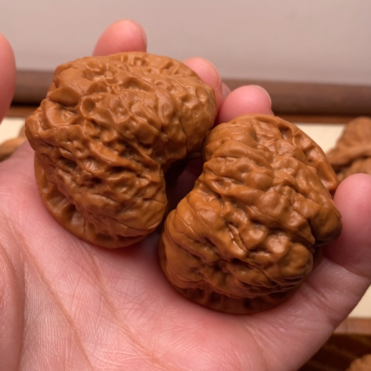 【闪购商品】把件文玩核桃边43左右