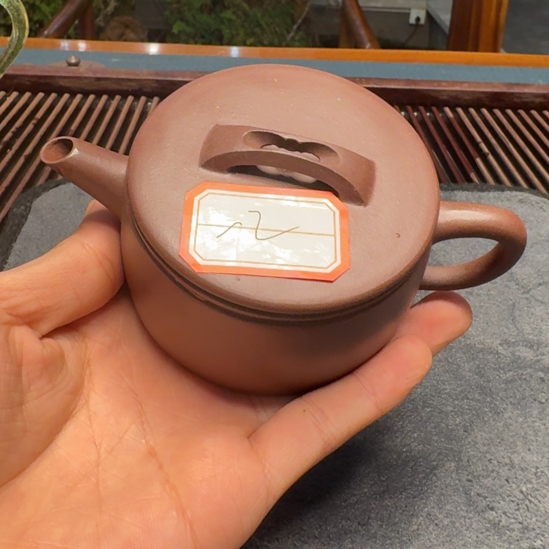 紫砂茶壶微瑕全手工。