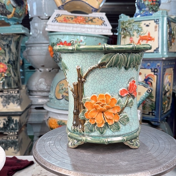 红陶向***贝岭南100,000花盆