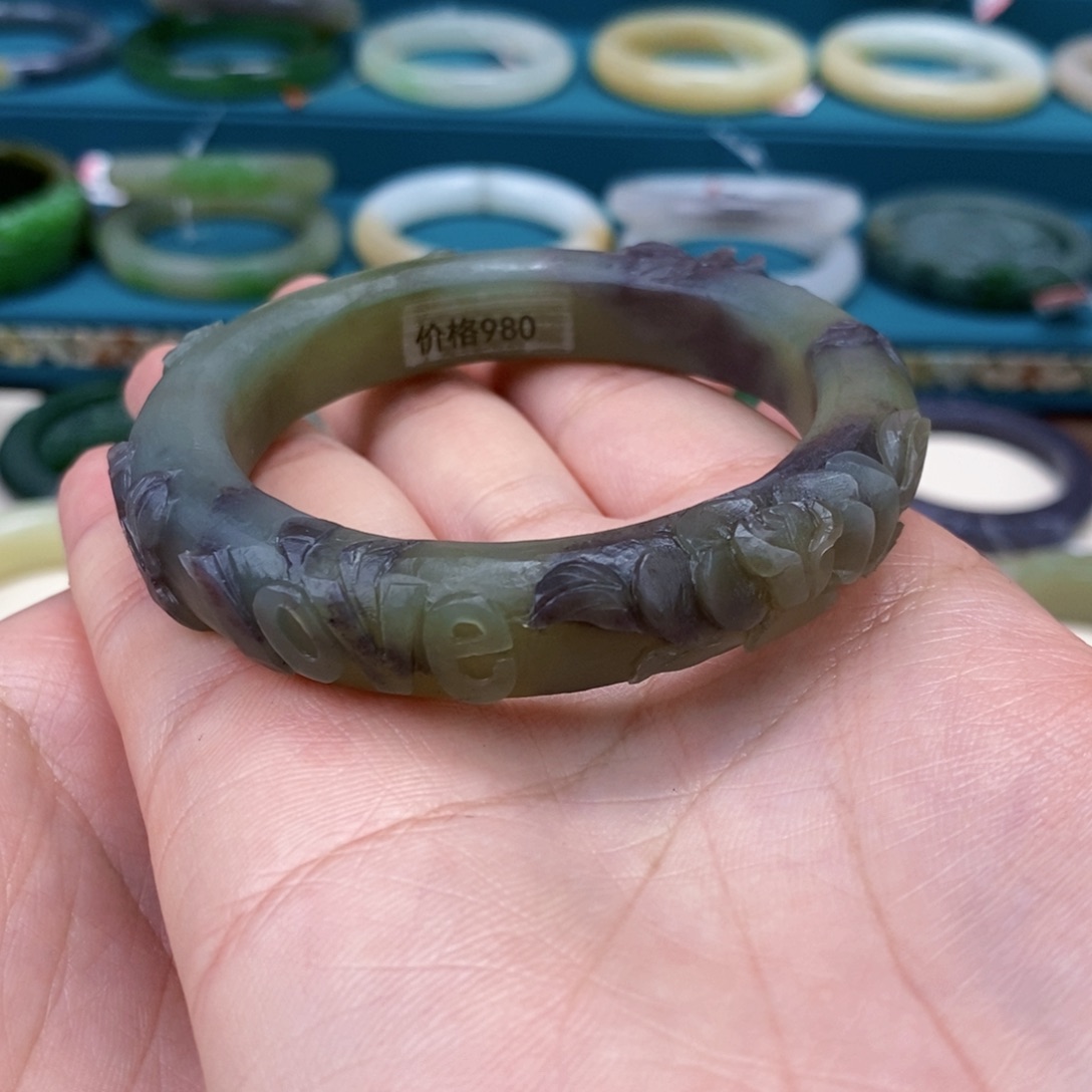 和田玉手镯56定制未镶嵌