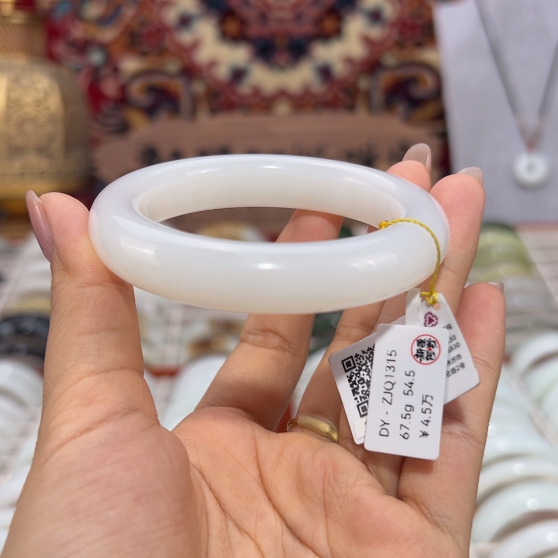 和田玉未镶嵌手镯新疆和田玉