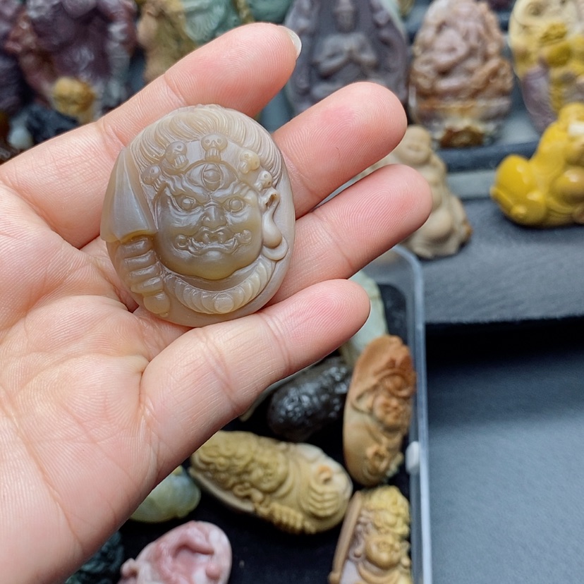 【闪购商品】定制石英质玉吊坠未镶嵌