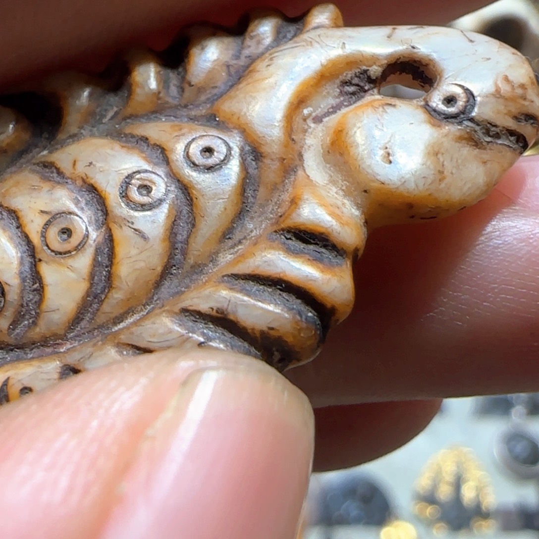 用***1吊坠。。。。我……………………吊坠